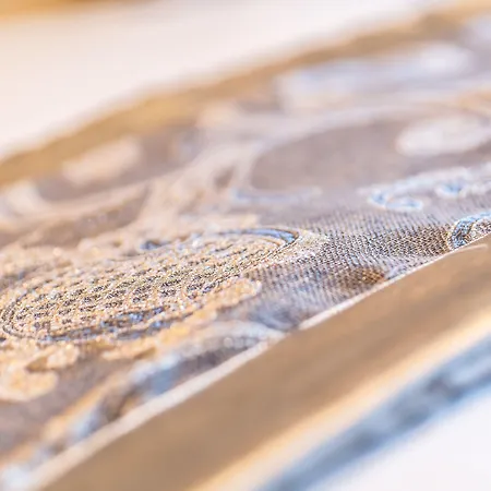 Brit Privilege - La Des Arts 4*