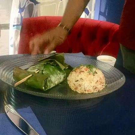 Brit Privilege - La Des Arts 4*