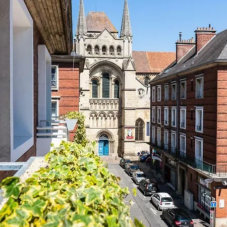 Brit Privilege - La Des Arts Lisieux