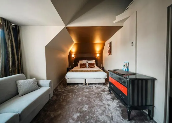 Brit Privilege - La Des Arts Hotell Lisieux