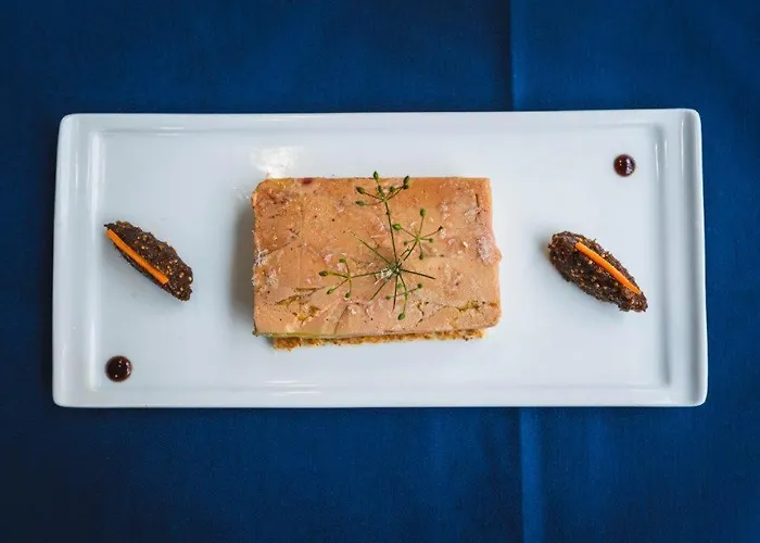 Brit Privilege - La Des Arts 4* Lisieux