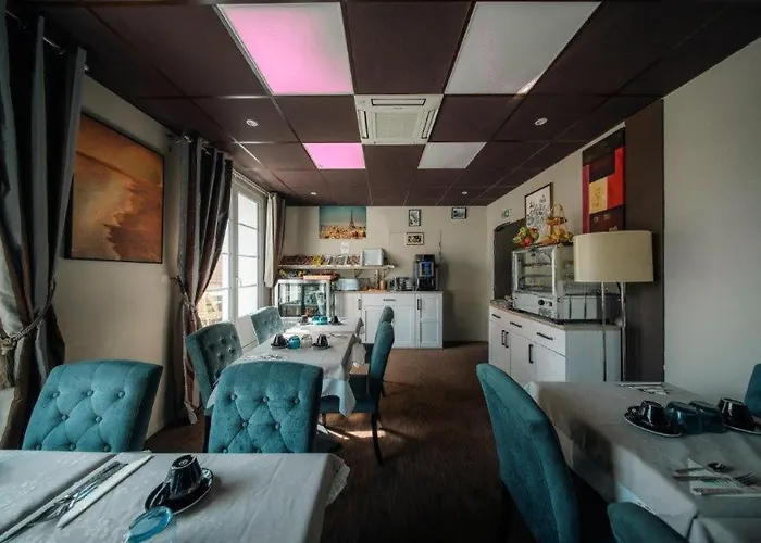 Brit Privilege - La Des Arts Hotell 4*