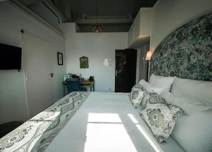 Brit Privilege - La Des Arts 4* Lisieux