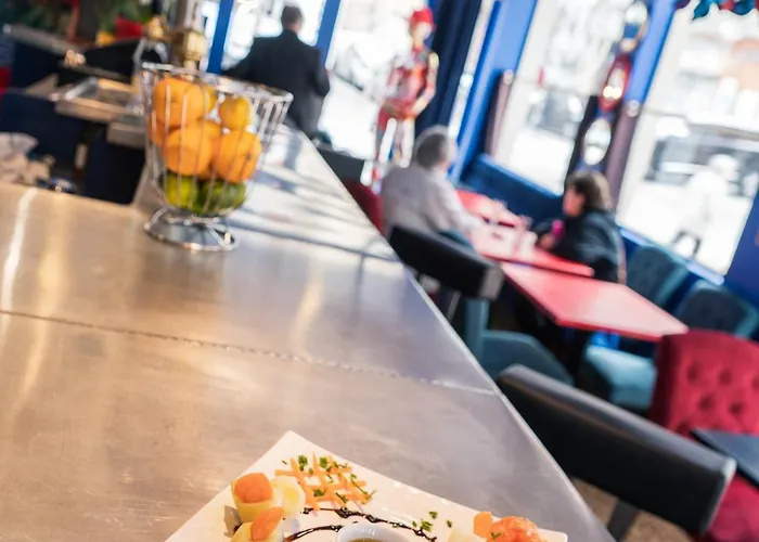 Brit Privilege - La Des Arts Hotell Lisieux