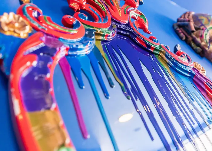 Hotell Brit Privilege - La Des Arts 4*