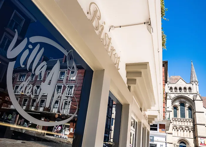 Hotell Brit Privilege - La Des Arts 4*