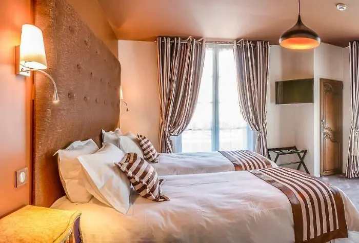 Hotell Brit Privilege - La Des Arts 4*